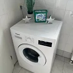 Angebot - Monteurswohnung - Zentral - 2 Betten - Waschmaschine - Wifi - Tv - Küche *