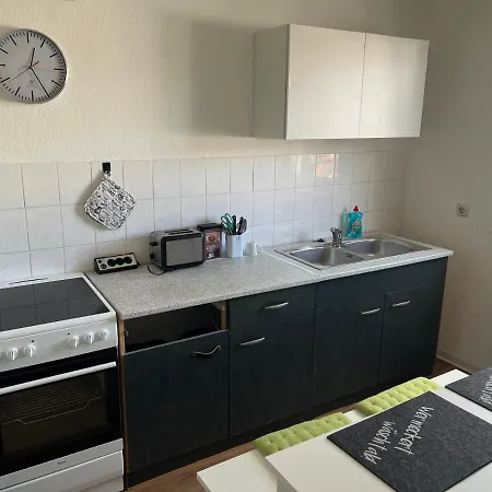 Angebot - Monteurswohnung - Zentral - 2 Betten - Waschmaschine - Wifi - Tv - Kueche