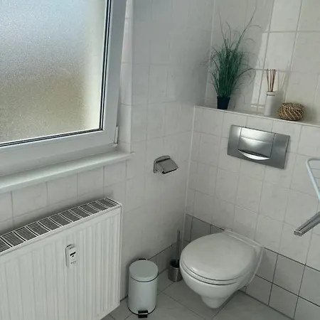 Angebot - Monteurswohnung - Zentral - 2 Betten - Waschmaschine - Wifi - Tv - Kueche Apartmán Zwickau