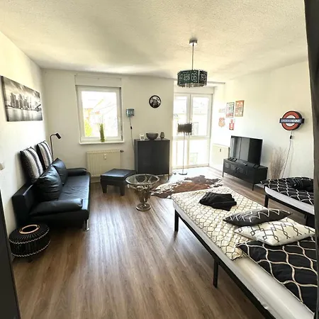 Angebot - Monteurswohnung - Zentral - 2 Betten - Waschmaschine - Wifi - Tv - Kueche Zwickau